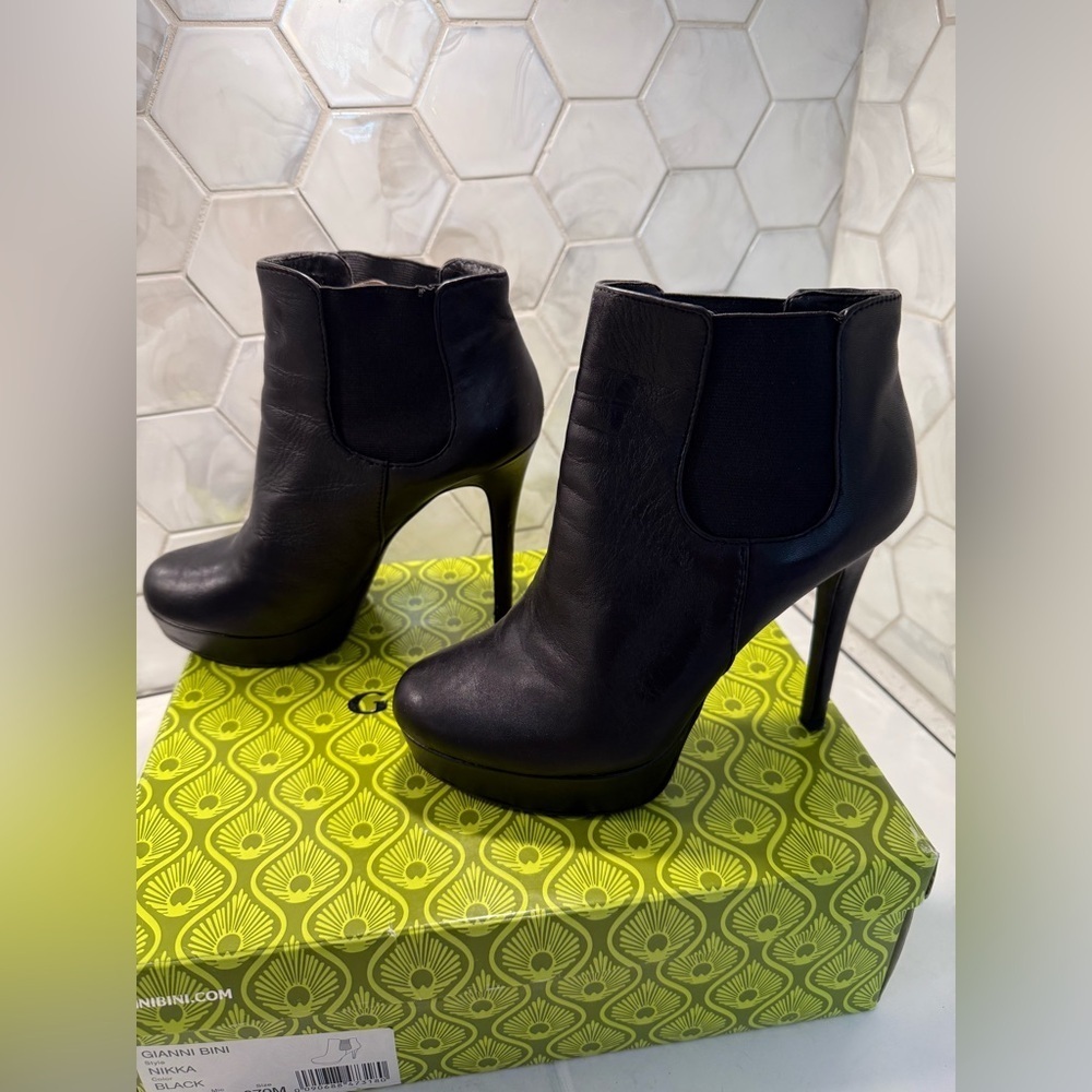 Gianni Bini Sz 7 Black Leather Nikki Platform Stiletto Booties With Box Clasic - Picture 6 of 13